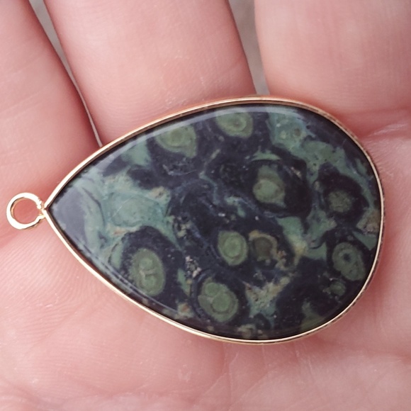 New Gold Wrapped Kambaba Jasper Teardrop Unisex Pendant. - Picture 11 of 12